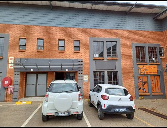 INDUSTRIAL PROPERTY TO RENT IN HENNOPSPARK